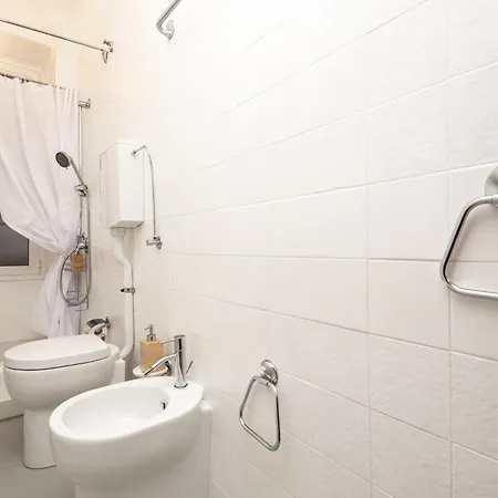 Finestranelborgo-5terre-portovenere-seaview *